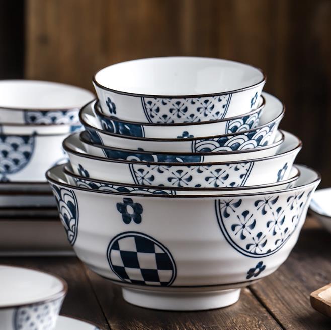 Blue and white porcelain dinnerware set Dinnerware Suppliers