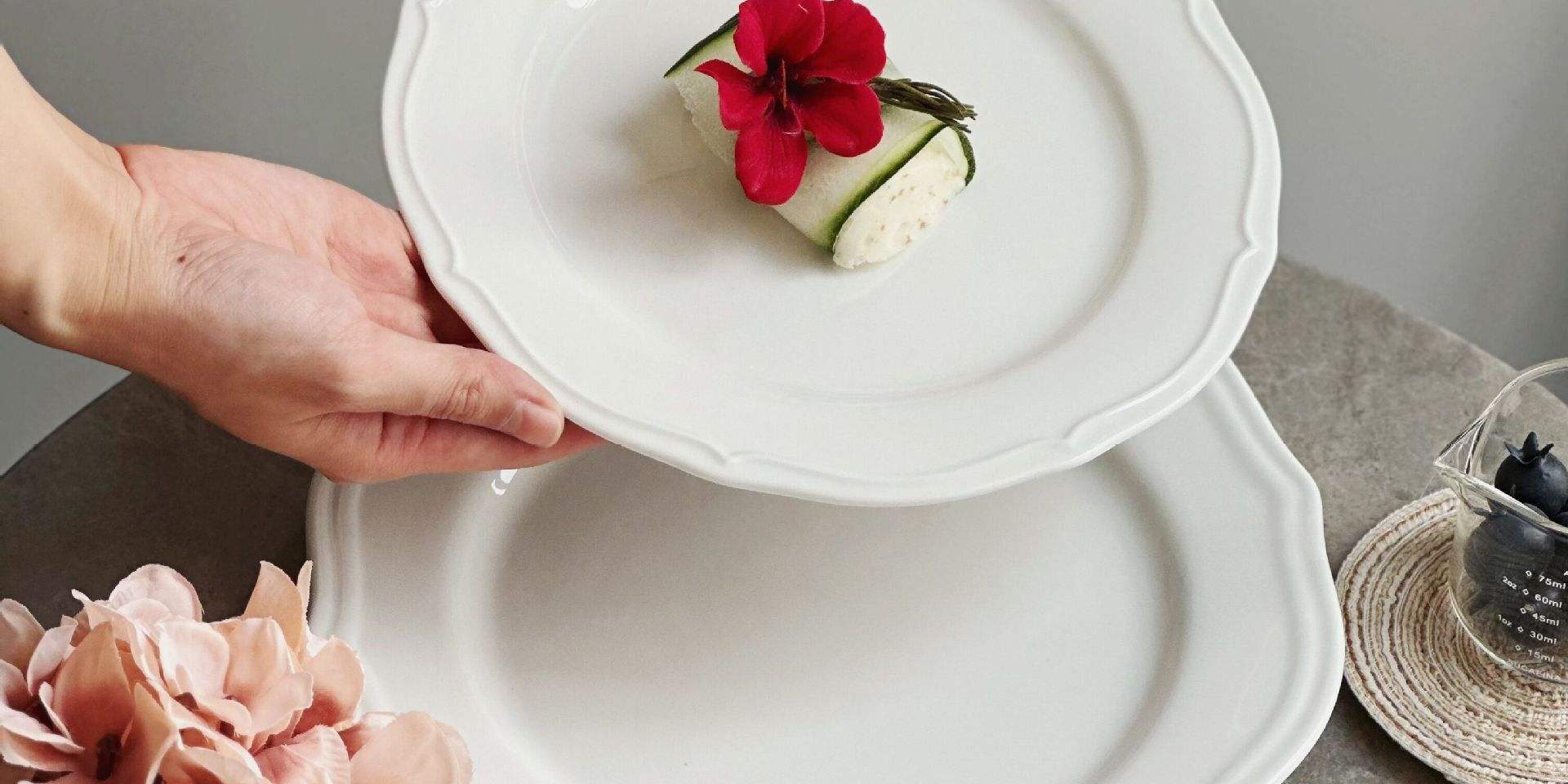 Classical white ceramic platter dinner plates for weddings