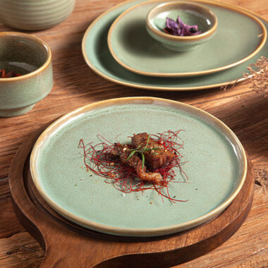 Factory Custom Irregular Green Ceramic Dinner Plates – Wholesale Porcelain Dishes