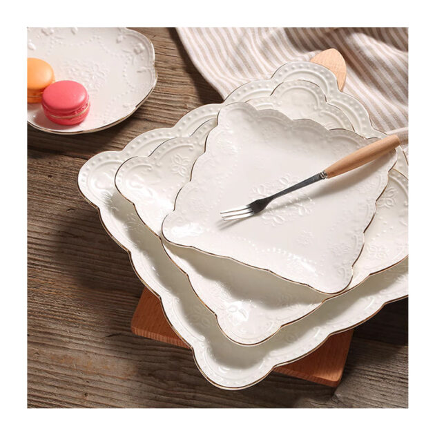 Custom Bone China Dinnerware Set with Gold Rim